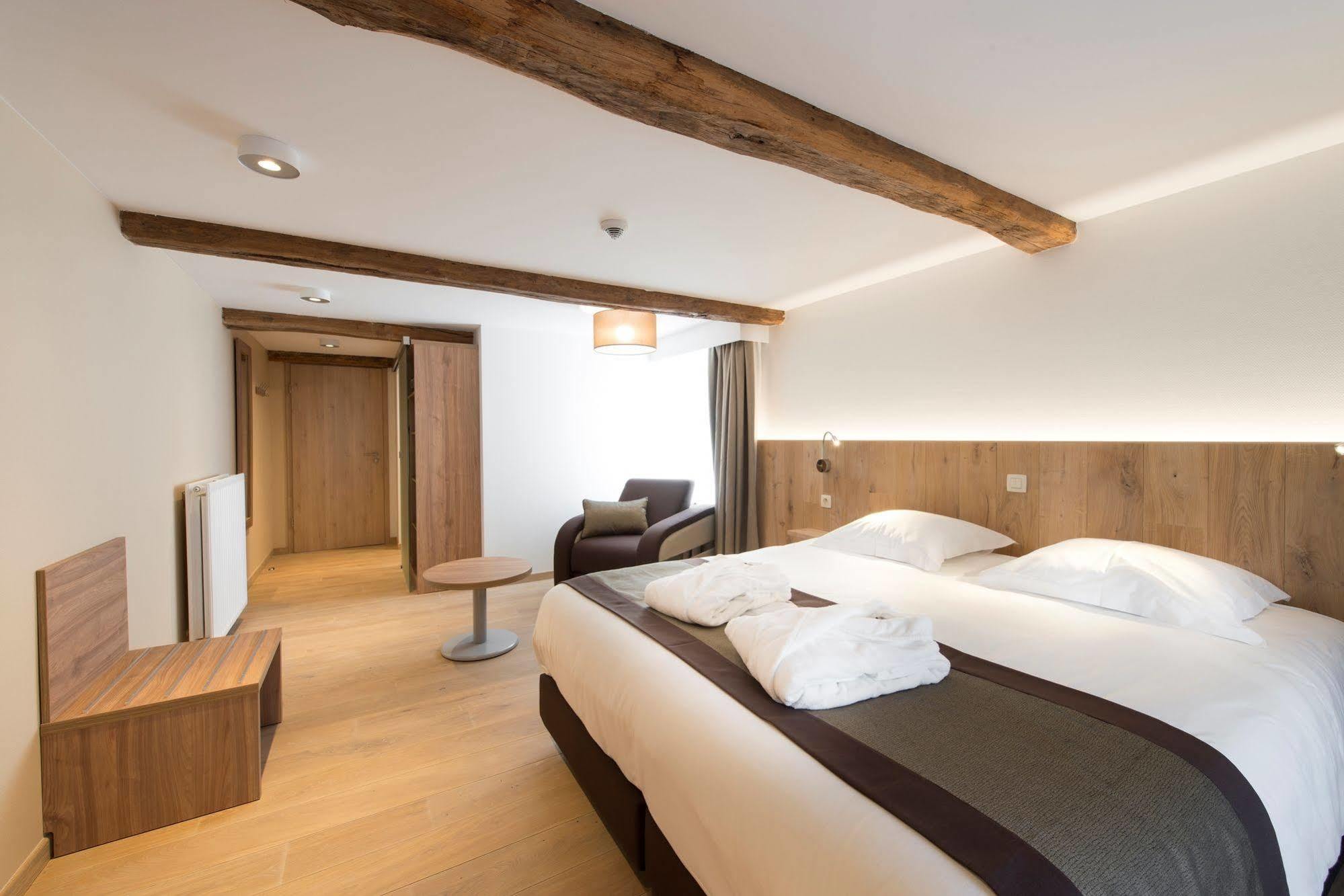 Hotel Le Fournil Redu Dış mekan fotoğraf